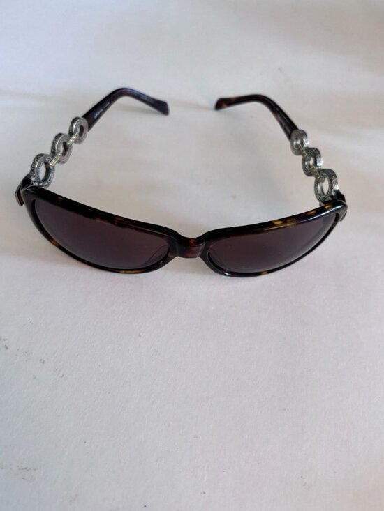 Brighton Women’s Central Park Signature Silver Tortoise Sunglasses Frames & Case main image 8